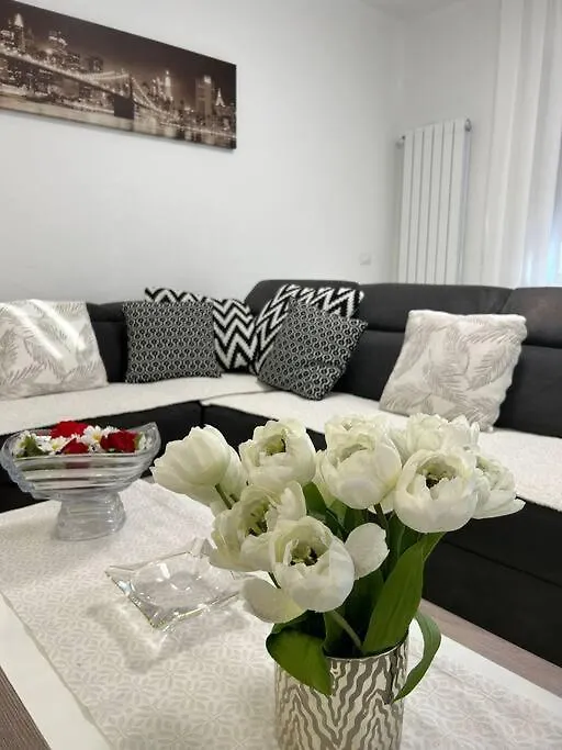 Da Rosa Apartment Mestre 0*,  Italy